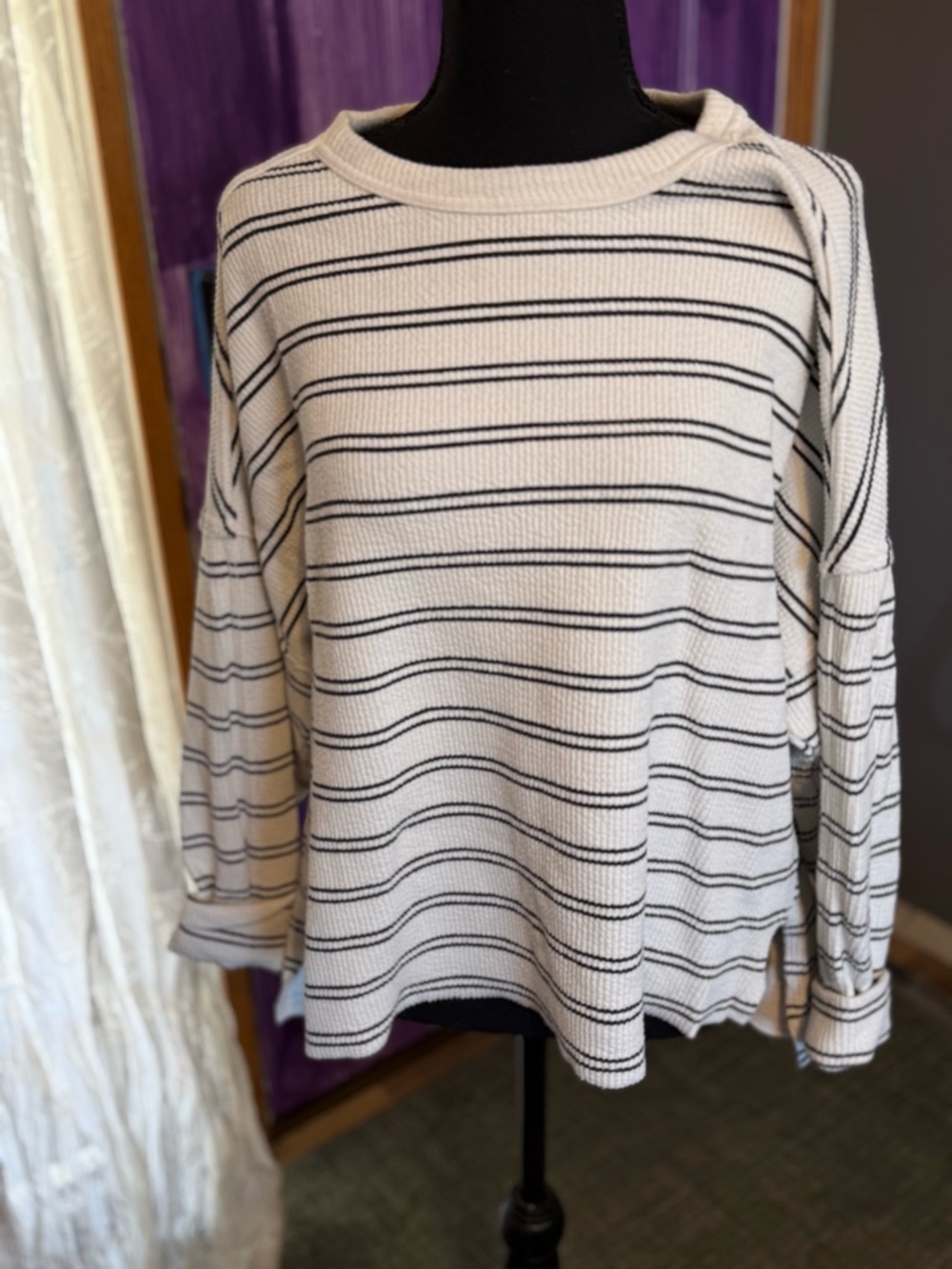 Maurices White and Black Striped Long-Sleeve Crewneck Top